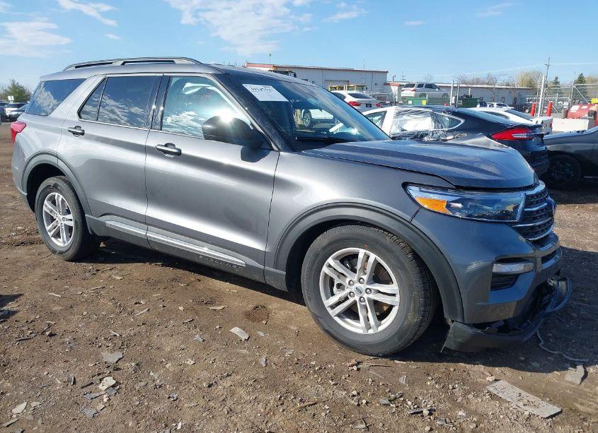 2024 Ford Explorer XLT (VIN 1FMSK7DH7RGA23206) main photo