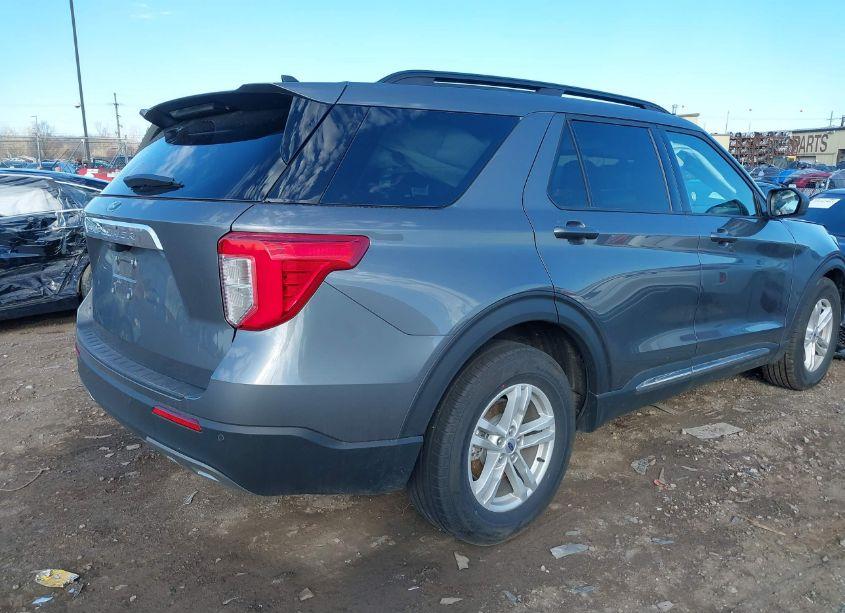 Photo 4 of 2024 Ford Explorer XLT (VIN 1FMSK7DH7RGA23206)