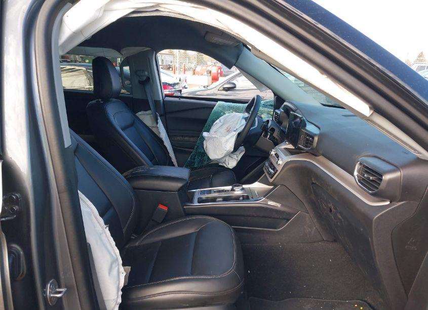 Photo 5 of 2024 Ford Explorer XLT (VIN 1FMSK7DH7RGA23206)