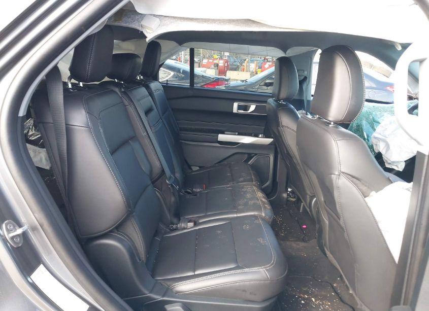 Photo 8 of 2024 Ford Explorer XLT (VIN 1FMSK7DH7RGA23206)