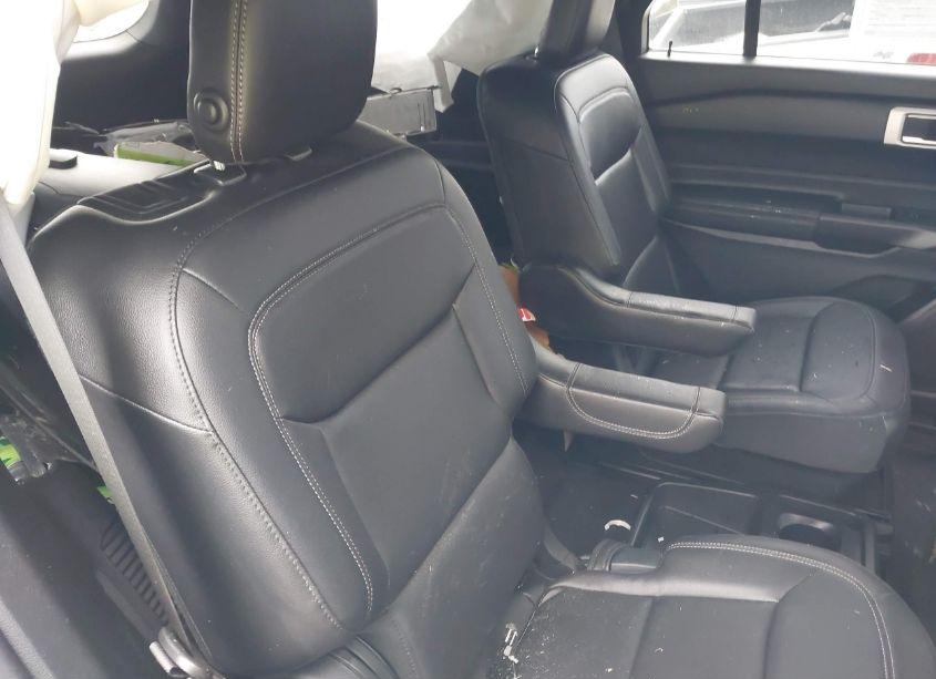 Photo 8 of 2020 Ford Explorer XLT (VIN 1FMSK7DH8LGB71386)