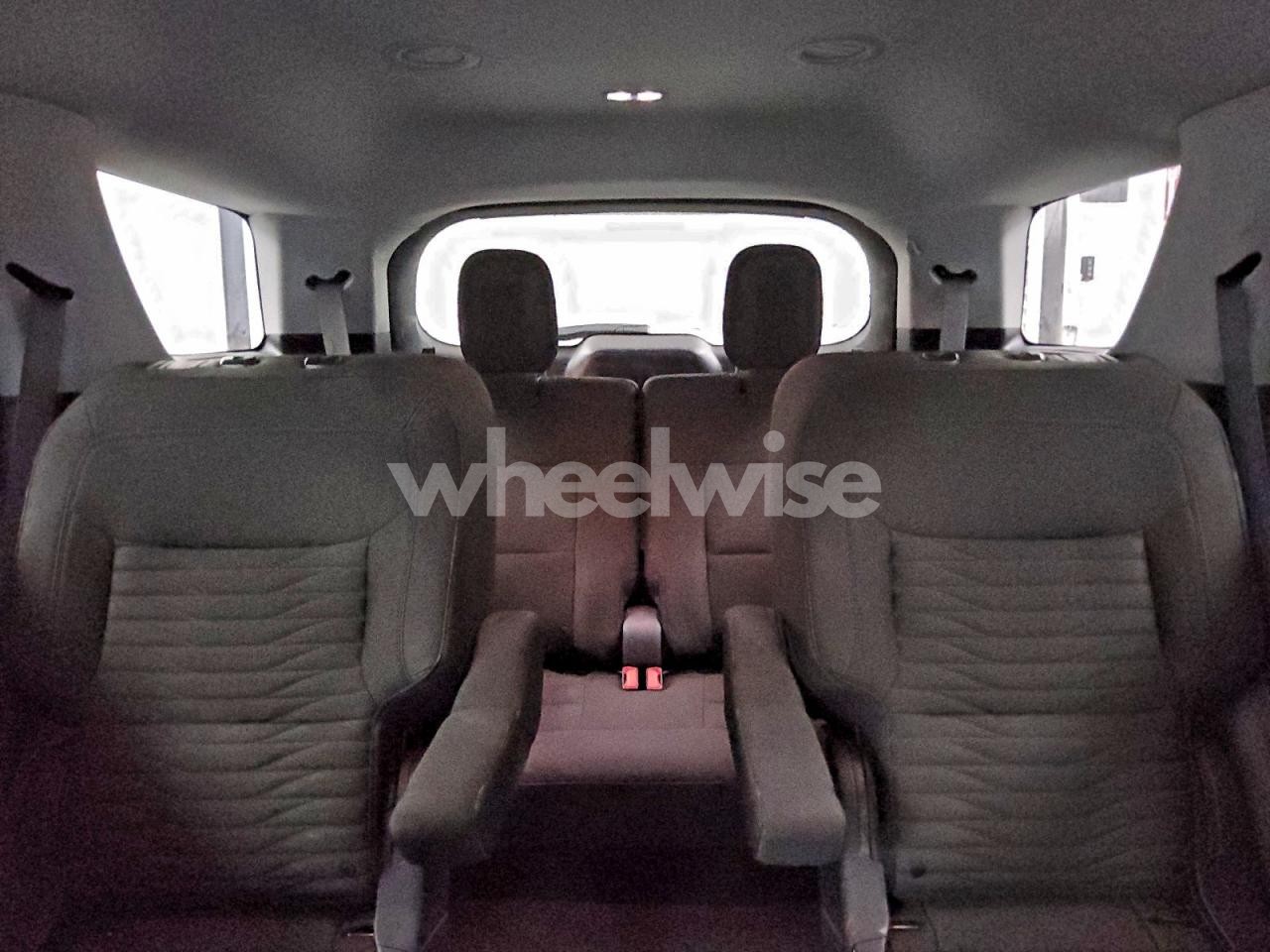 Photo 10 of 2020 FORD EXPLORER XLT (VIN 1FMSK7DH8LGC79295)