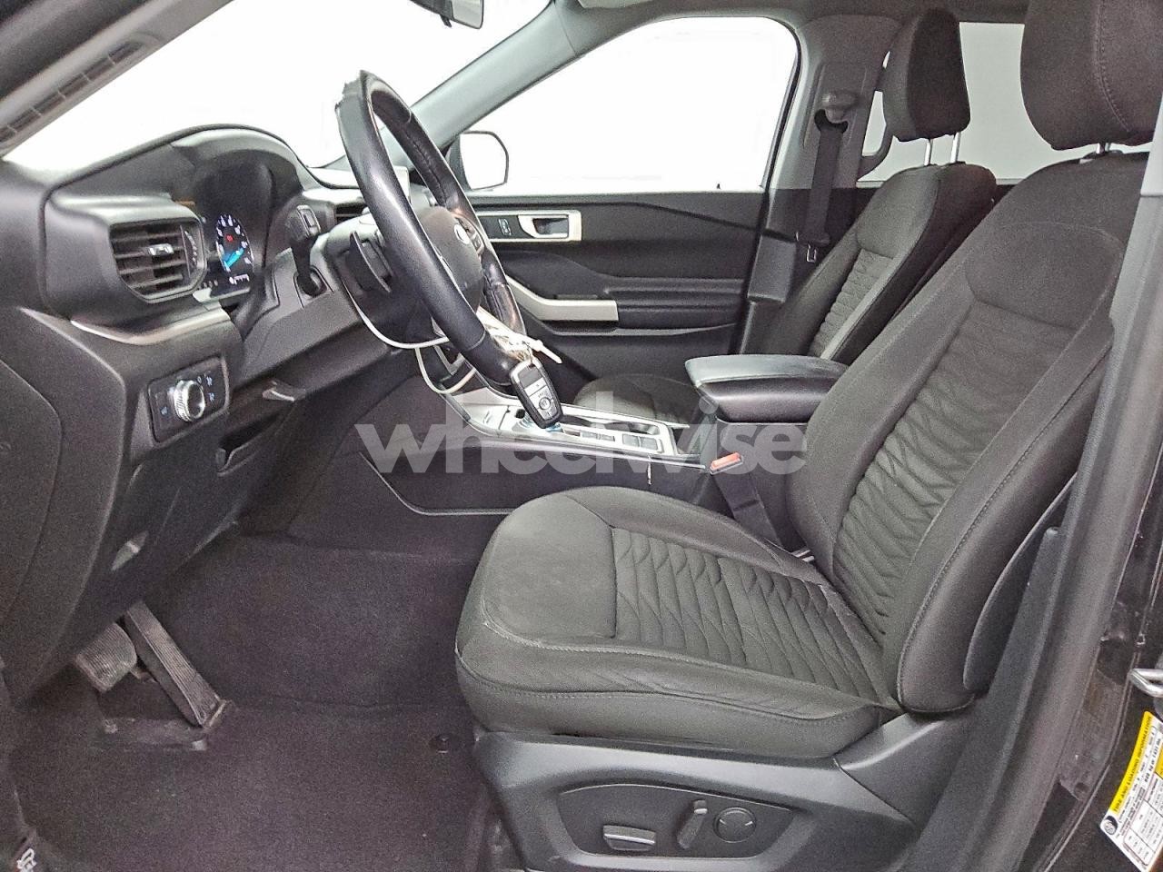 Photo 7 of 2020 FORD EXPLORER XLT (VIN 1FMSK7DH8LGC79295)
