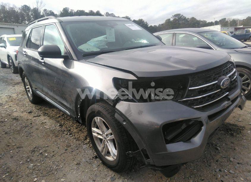 2022 Ford Explorer XLT (VIN 1FMSK7DH8NGB51044) main photo