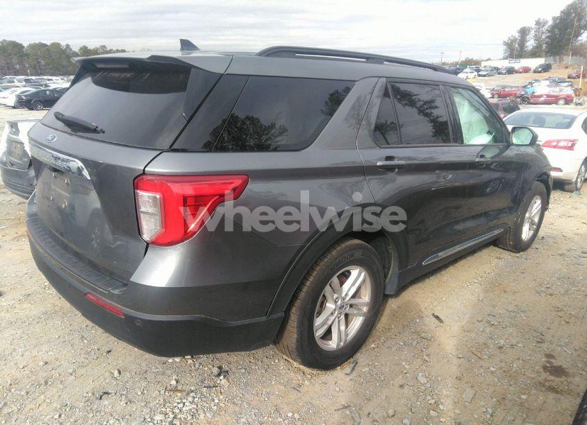 Photo 4 of 2022 Ford Explorer XLT (VIN 1FMSK7DH8NGB51044)