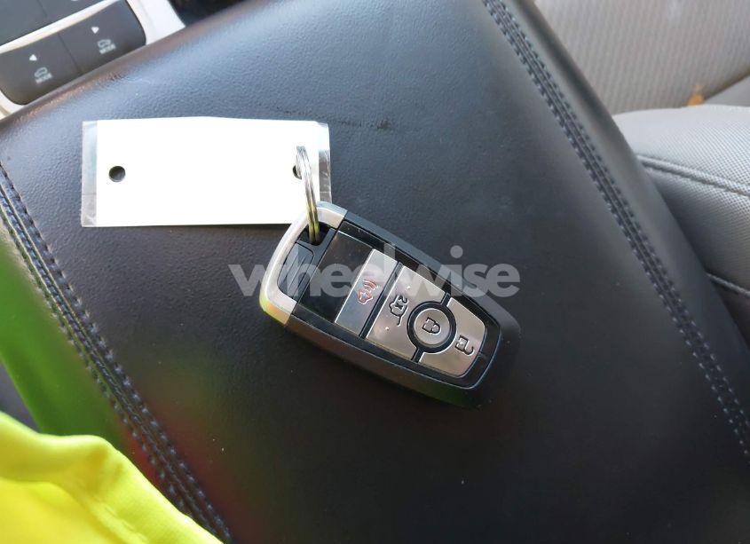 Photo 11 of 2022 Ford Explorer XLT (VIN 1FMSK7DH8NGB75800)