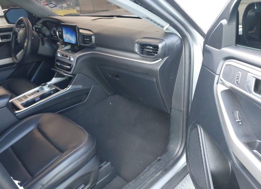 Photo 5 of 2023 Ford Explorer XLT (VIN 1FMSK7DH8PGA05388)