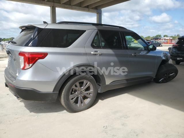 Photo 3 of 2023 FORD EXPLORER XLT (VIN 1FMSK7DH8PGA16083)