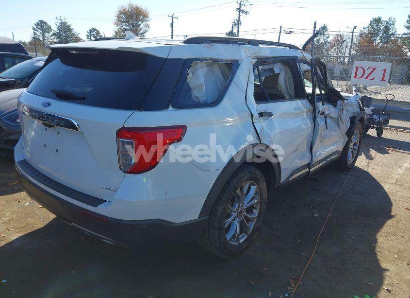 Photo 4 of 2020 Ford Explorer XLT (VIN 1FMSK7DH9LGA67702)