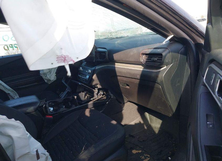 Photo 5 of 2020 Ford Explorer XLT (VIN 1FMSK7DH9LGB18454)