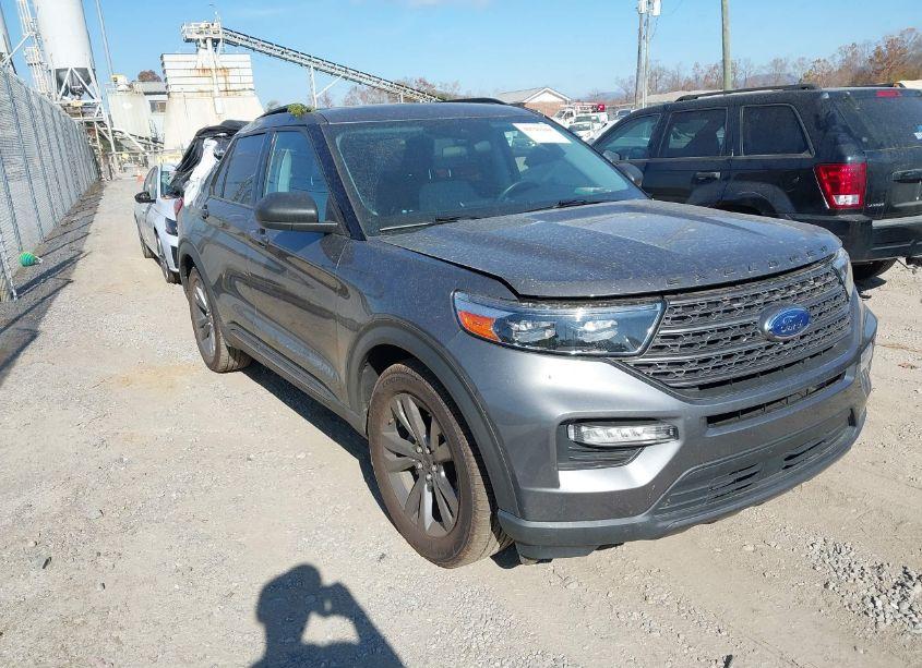 2021 Ford Explorer XLT (VIN 1FMSK7DH9MGA02334) main photo