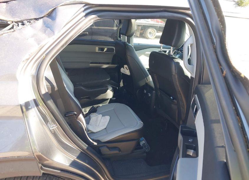 Photo 8 of 2021 Ford Explorer XLT (VIN 1FMSK7DH9MGA02334)