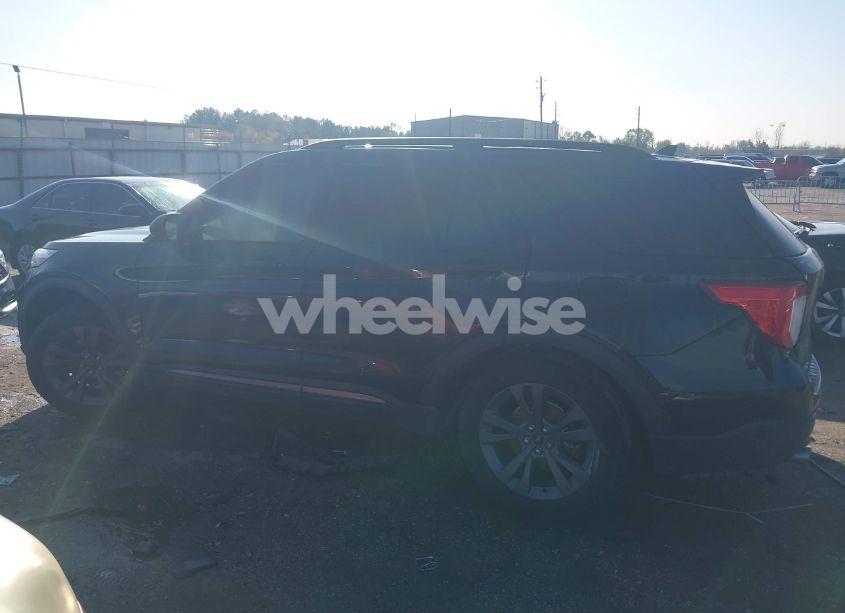 Photo 13 of 2021 Ford Explorer XLT (VIN 1FMSK7DH9MGA04956)