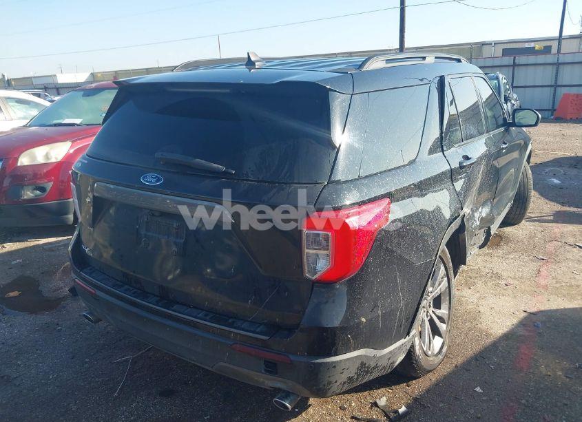 Photo 4 of 2021 Ford Explorer XLT (VIN 1FMSK7DH9MGA04956)