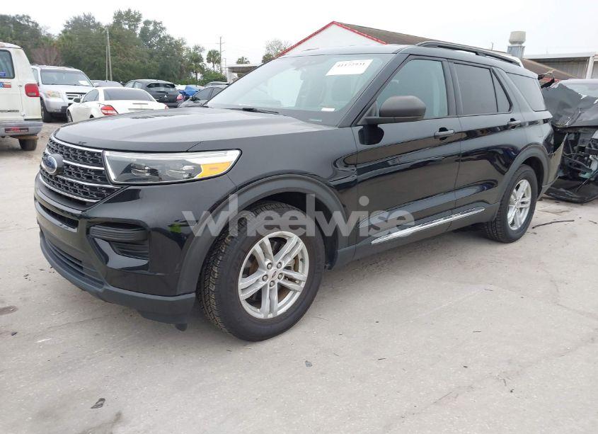 Photo 2 of 2021 Ford Explorer XLT (VIN 1FMSK7DH9MGB40648)