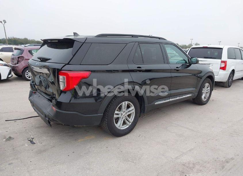 Photo 4 of 2021 Ford Explorer XLT (VIN 1FMSK7DH9MGB40648)