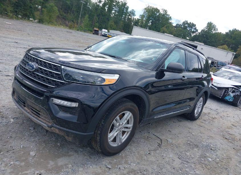 Photo 2 of 2023 Ford Explorer XLT (VIN 1FMSK7DH9PGB29296)