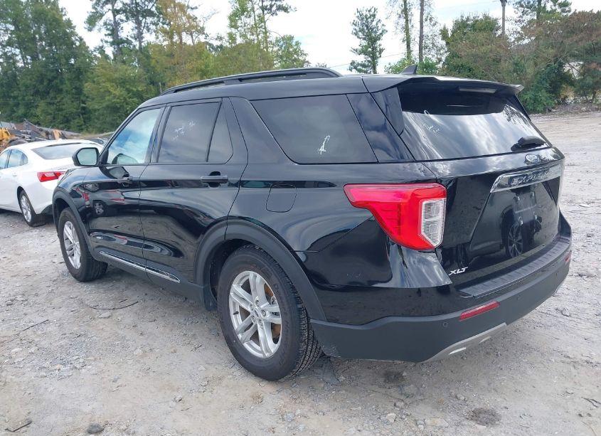 Photo 3 of 2023 Ford Explorer XLT (VIN 1FMSK7DH9PGB29296)