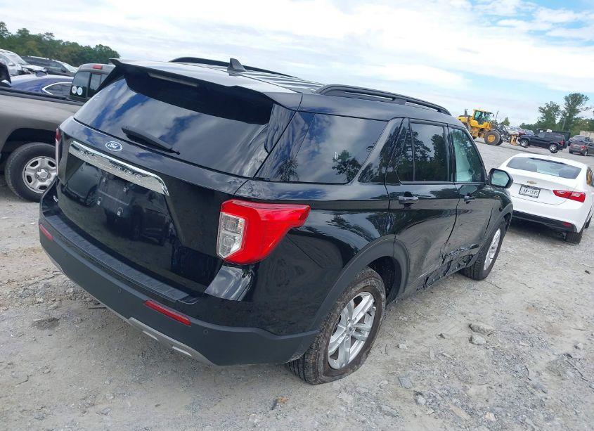 Photo 4 of 2023 Ford Explorer XLT (VIN 1FMSK7DH9PGB29296)