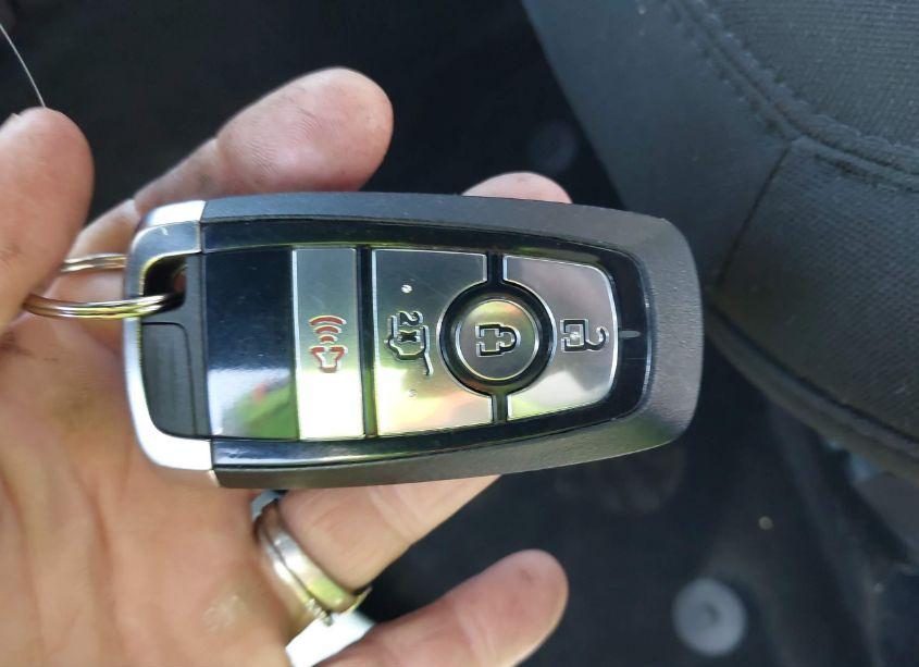 Photo 11 of 2024 Ford Explorer XLT (VIN 1FMSK7DH9RGA35910)