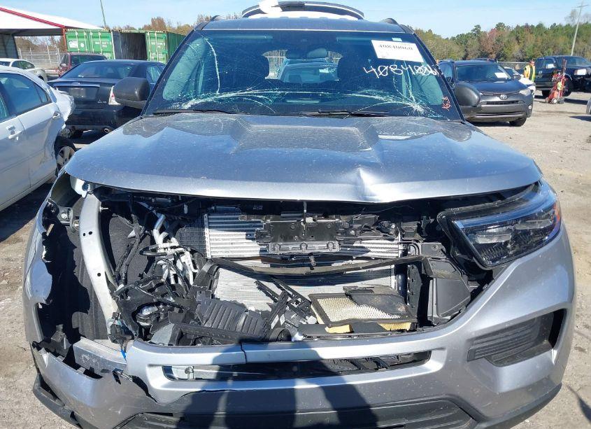 Photo 13 of 2024 Ford Explorer XLT (VIN 1FMSK7DH9RGA35910)