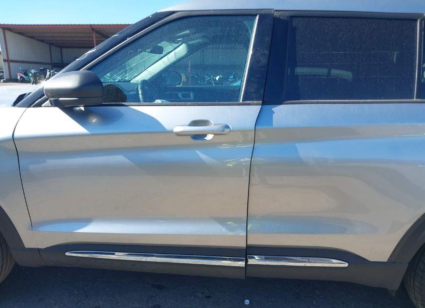 Photo 15 of 2024 Ford Explorer XLT (VIN 1FMSK7DH9RGA35910)