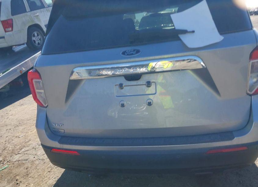 Photo 17 of 2024 Ford Explorer XLT (VIN 1FMSK7DH9RGA35910)