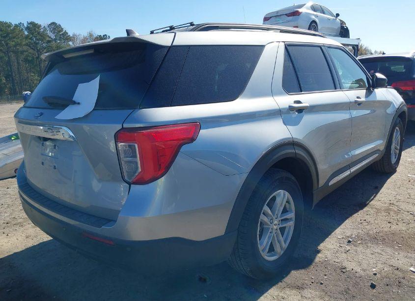 Photo 4 of 2024 Ford Explorer XLT (VIN 1FMSK7DH9RGA35910)