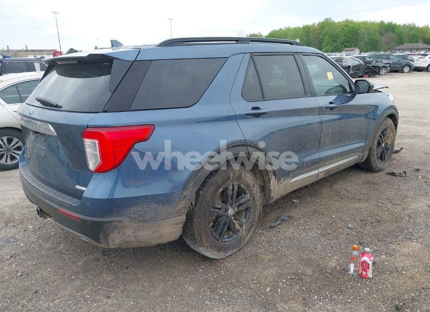 Photo 4 of 2020 Ford Explorer XLT (VIN 1FMSK7DHXLGA10148)