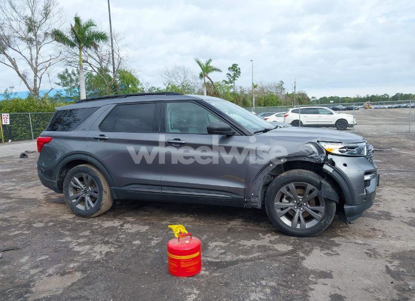 Photo 13 of 2021 Ford Explorer XLT (VIN 1FMSK7DHXMGB28914)