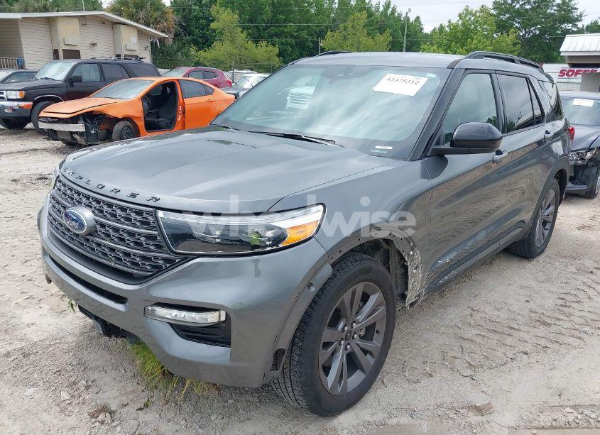 Photo 2 of 2022 Ford Explorer XLT (VIN 1FMSK7DHXNGB36481)