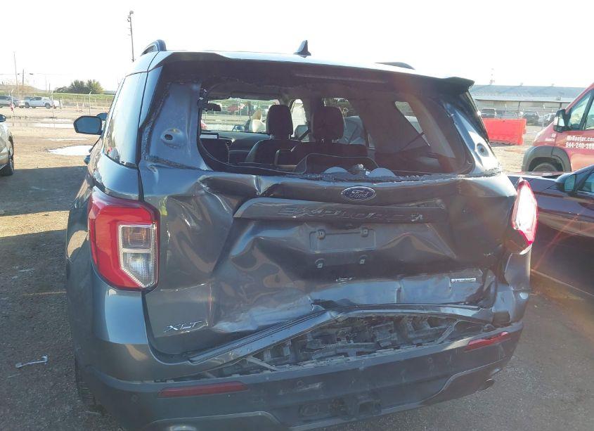 Photo 6 of 2022 Ford Explorer XLT (VIN 1FMSK7DHXNGB95224)
