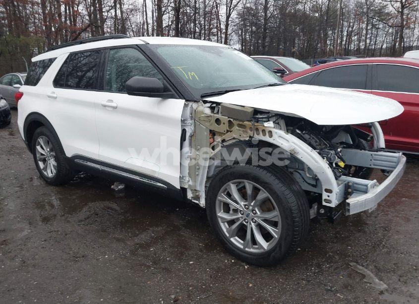 2022 Ford Explorer XLT (VIN 1FMSK7DHXNGC13513) main photo