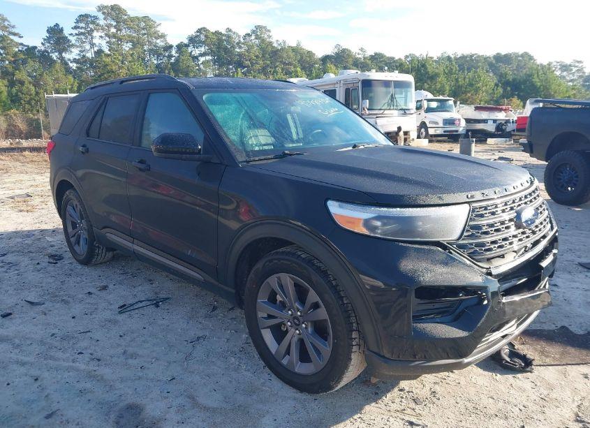 2022 Ford Explorer XLT (VIN 1FMSK7DHXNGC46186) main photo