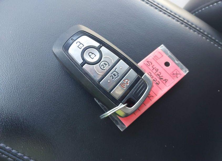 Photo 11 of 2022 Ford Explorer XLT (VIN 1FMSK7DHXNGC46186)