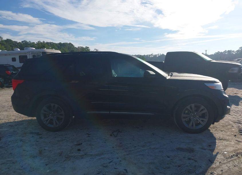 Photo 13 of 2022 Ford Explorer XLT (VIN 1FMSK7DHXNGC46186)