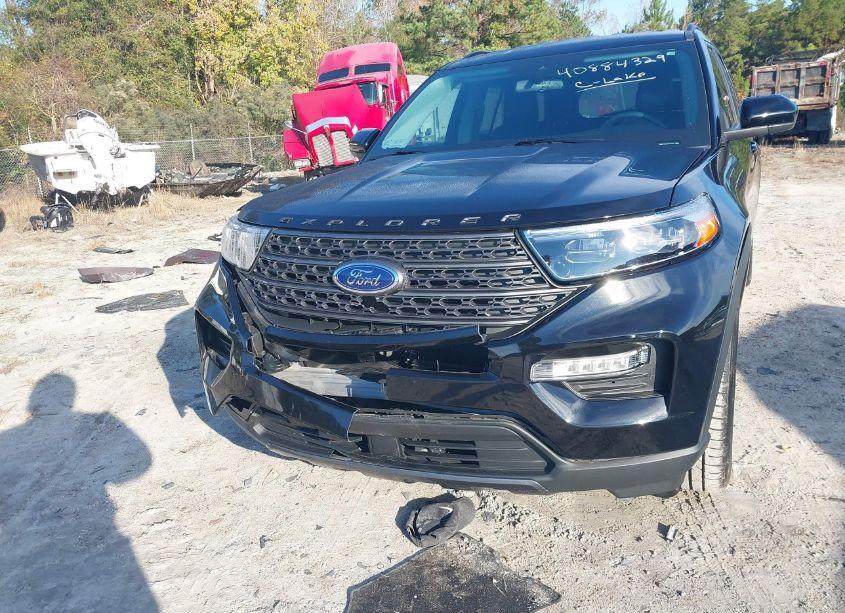 Photo 6 of 2022 Ford Explorer XLT (VIN 1FMSK7DHXNGC46186)