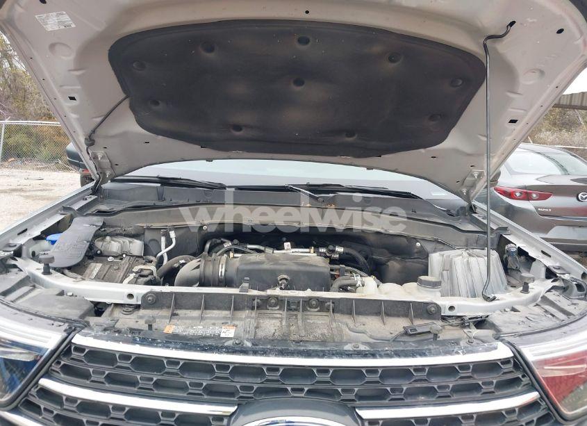 Photo 10 of 2023 Ford Explorer XLT (VIN 1FMSK7DHXPGA23360)