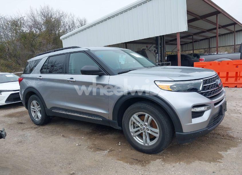 Photo 13 of 2023 Ford Explorer XLT (VIN 1FMSK7DHXPGA23360)