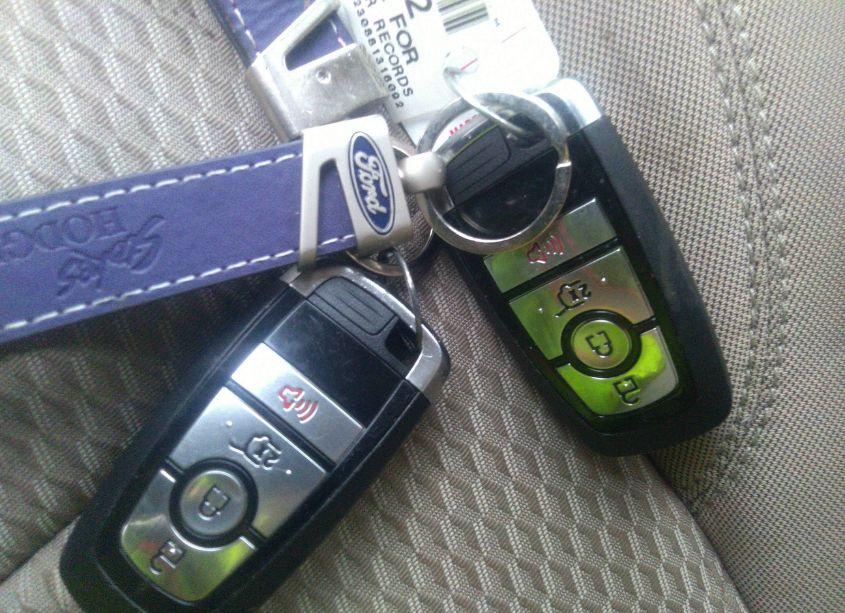 Photo 11 of 2023 Ford Explorer XLT (VIN 1FMSK7DHXPGA38828)