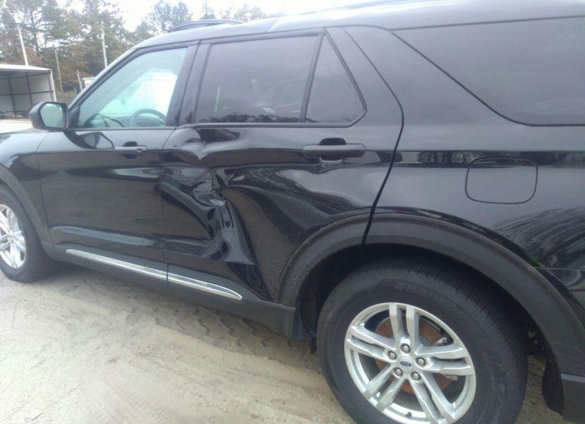 Photo 17 of 2023 Ford Explorer XLT (VIN 1FMSK7DHXPGA38828)