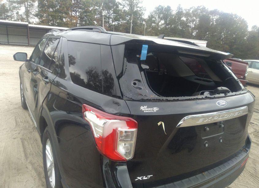 Photo 6 of 2023 Ford Explorer XLT (VIN 1FMSK7DHXPGA38828)