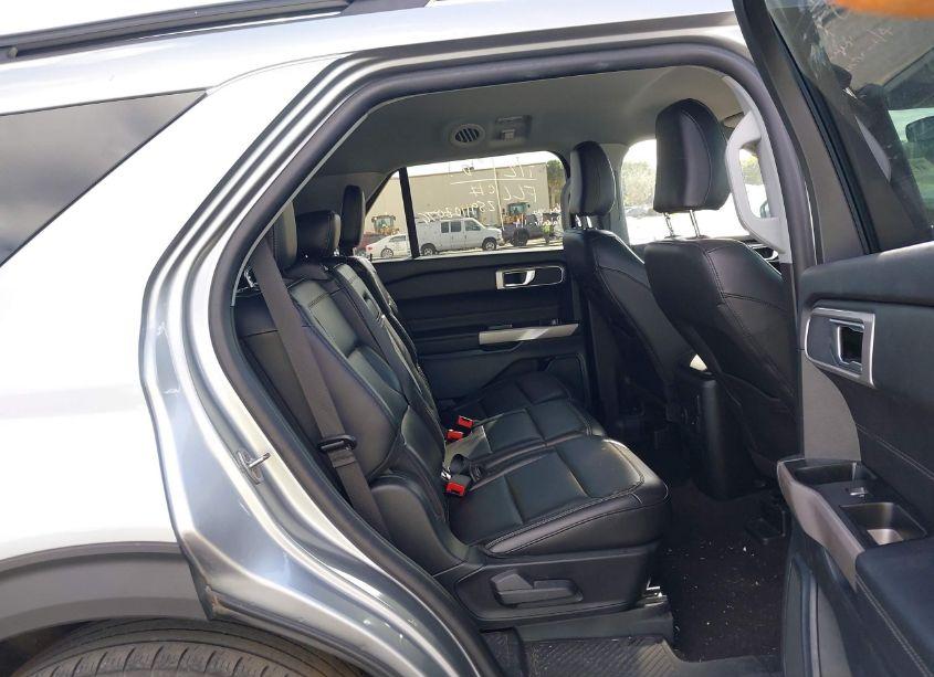 Photo 8 of 2023 Ford Explorer XLT (VIN 1FMSK7DHXPGB18484)