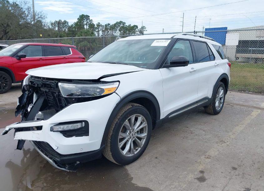 Photo 2 of 2023 Ford Explorer LIMITED (VIN 1FMSK7FH0PGB69960)