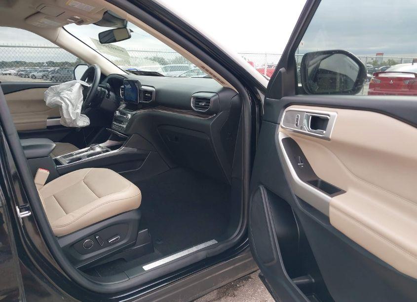 Photo 5 of 2020 Ford Explorer LIMITED (VIN 1FMSK7FH1LGC50086)