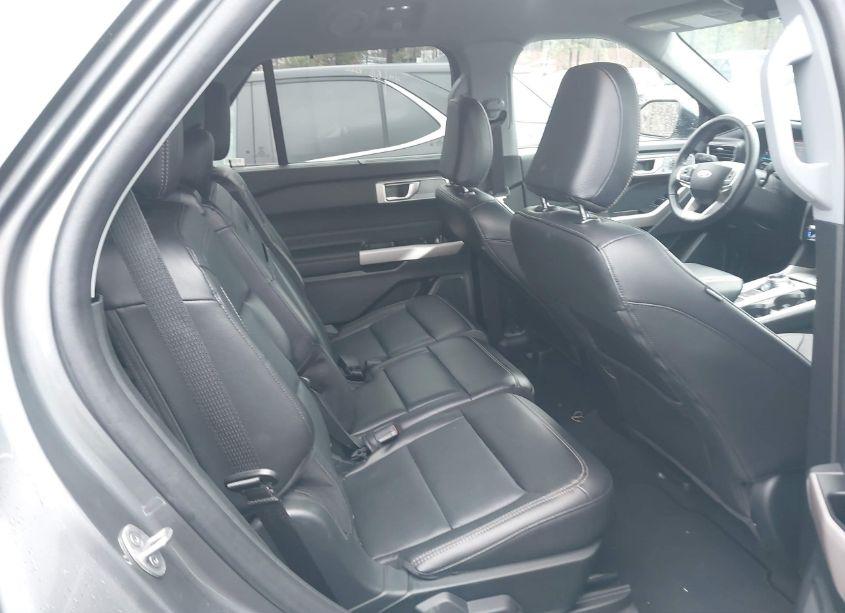 Photo 8 of 2023 Ford Explorer LIMITED (VIN 1FMSK7FH3PGA56178)