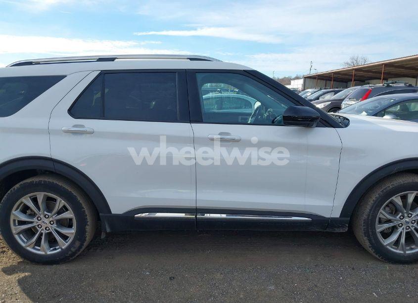 Photo 13 of 2023 Ford Explorer LIMITED (VIN 1FMSK7FH3PGB64431)