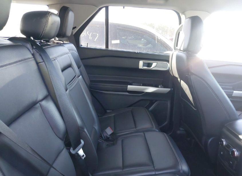 Photo 8 of 2024 Ford Explorer LIMITED (VIN 1FMSK7FH4RGA02844)