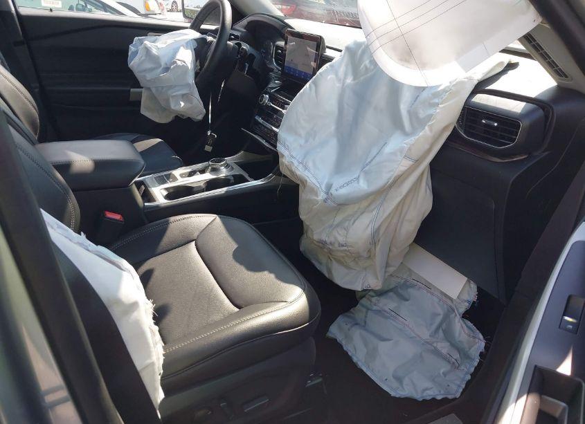 Photo 5 of 2024 Ford Explorer LIMITED (VIN 1FMSK7FH4RGA28778)