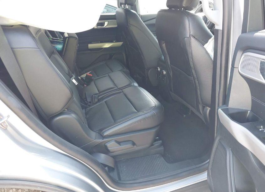 Photo 8 of 2024 Ford Explorer LIMITED (VIN 1FMSK7FH4RGA28778)